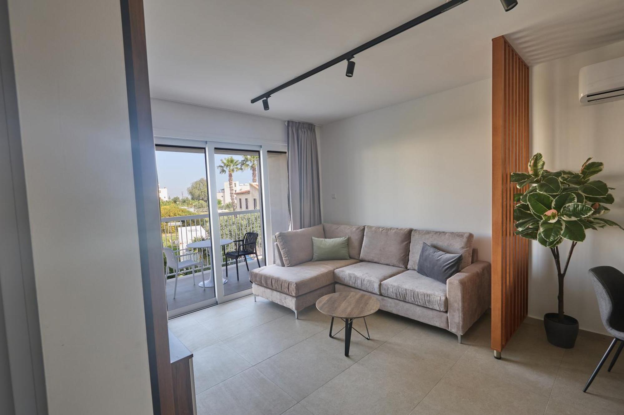Eva Residences- Kapparis パラリムニ エクステリア 写真
